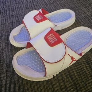 Jordan Hydro Retro XI slides